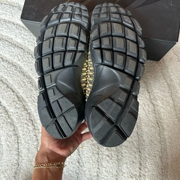 Nike Air Footscape Magista Black & Gold Sneakers - Picture 4 of 7